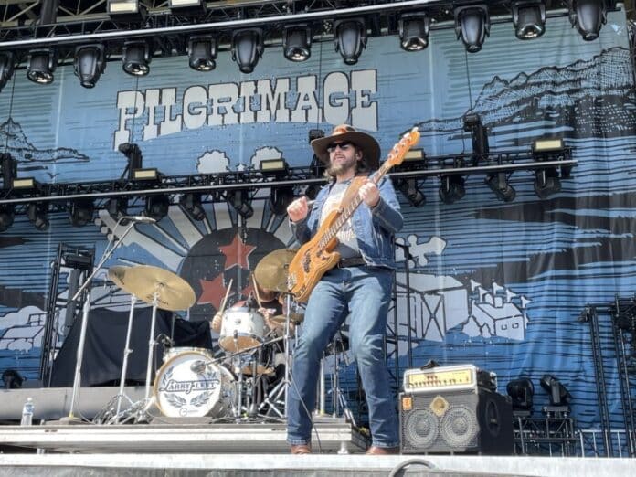pilgrimagefestival2021-LarryFleetBand