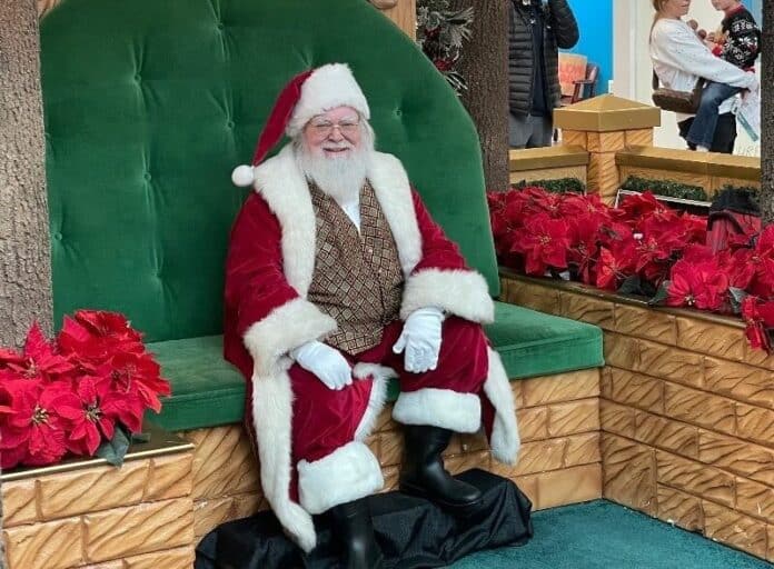 Santa-at-CoolSprings-2-e1669928189195
