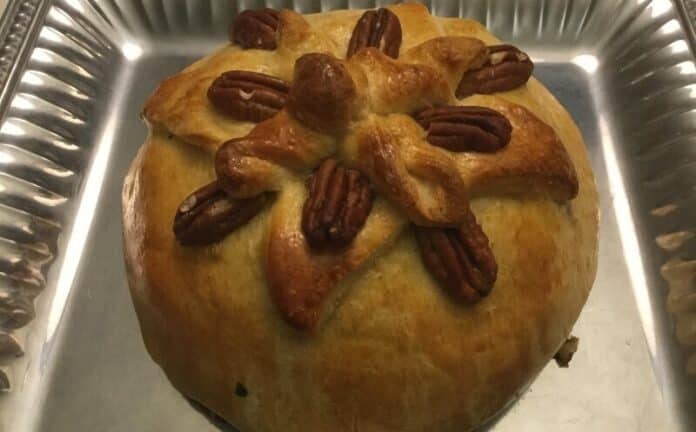 crescent-wrapped-cranberry-brie