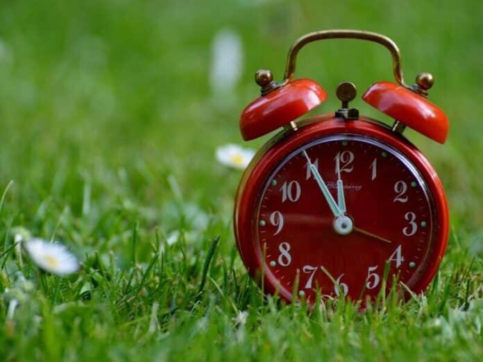 Daylight-Saving-Time-Starts-Sunday-Could-This-be-the-Last-Year-We-‘Spring-Forward-1