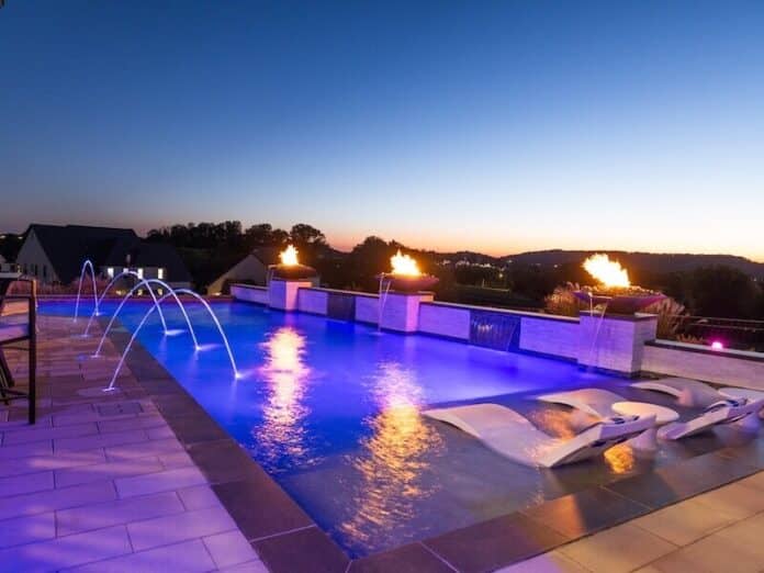 Luxury pool design trends 2025