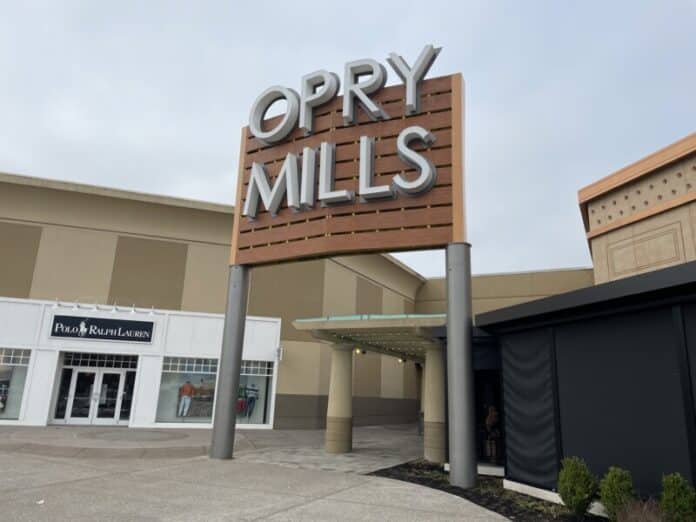 Opry-Mills-1
