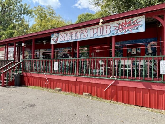 Santas-Pub_3479