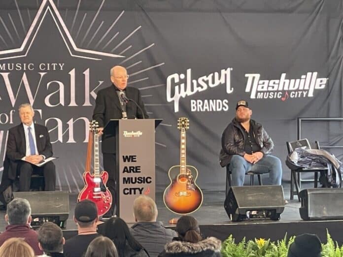 Luke-Combs-3-1