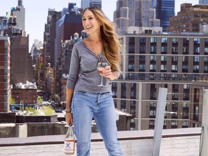 Sarah-Jessica-Parker_Invivo-X-SJP_Rose_New-York_web-version-e1762205754524