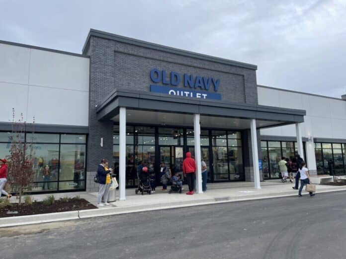 Tanger-Outlet-Nashville-44