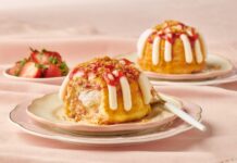 Nothing Bundt Cakes Debuts Strawberry Cheesecake Swirl and Banana with NUTELLA Strawberry Cheesecake Swirl Bundlet