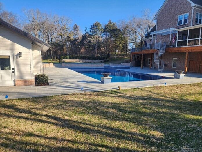 Retaining Wall 800 x 600 Retaining wall design ideas that blend strength with upscale aesthetics