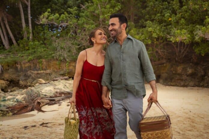office romance netflix In the Hand of Dante (June 24) A writer helps a mob boss steal Dante's handwritten "Divine Comedy" manuscript as a parallel tale follows the 14th-century poet creating his masterpiece. This ambitious literary thriller weaves together past and present in a race against time.