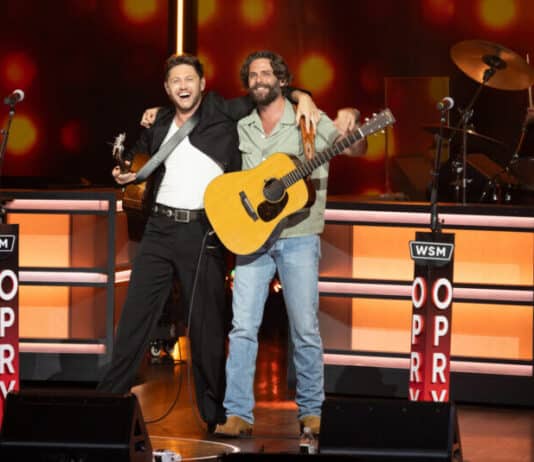 Niall Horan Makes Opry Debut