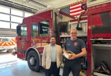 United Communications Delivers Treats to Eagleville Firefighters
