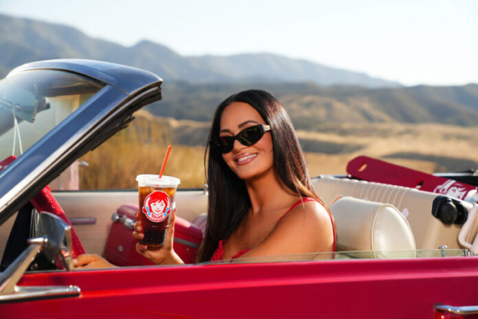 Lisa-Barlow-x-Wendys Lisa Barlow’s Baby Gorgeous Meal is available from September 16 to November 16 only in the Wendy’s App and on DoorDash