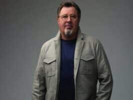 Vince Gill to Celebrate 35 Years as Grand Ole Opry Member Vince Gill